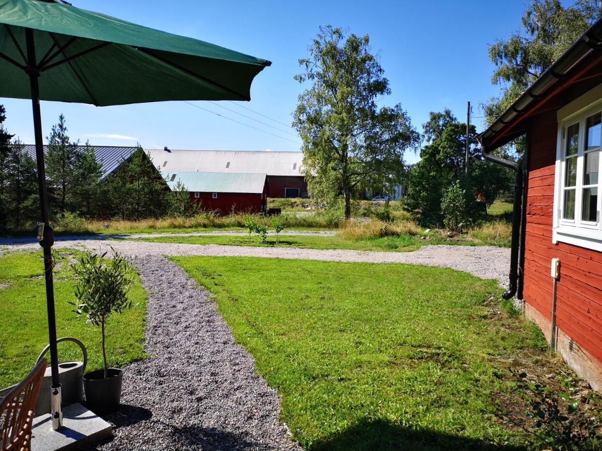 Smedjan Cottage Enköping المظهر الخارجي الصورة